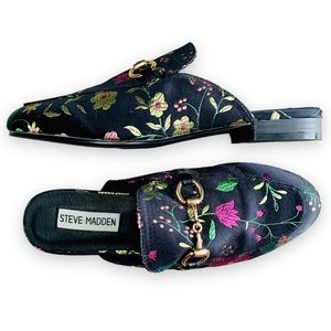 Steve Madden Floral Embroidered Horse Bit Mules Size 6.5